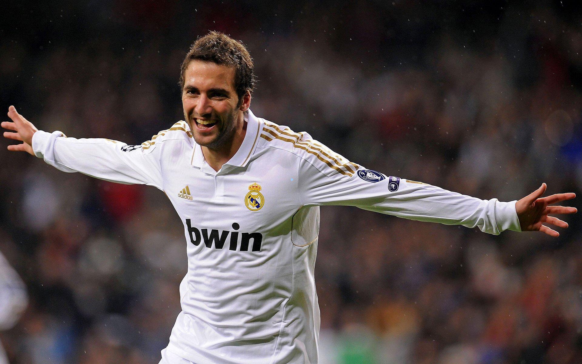 替补奇兵居莱尔闪耀伯纳乌,助攻加8次机会创造,荣膺皇马对阵莱万特全场最佳