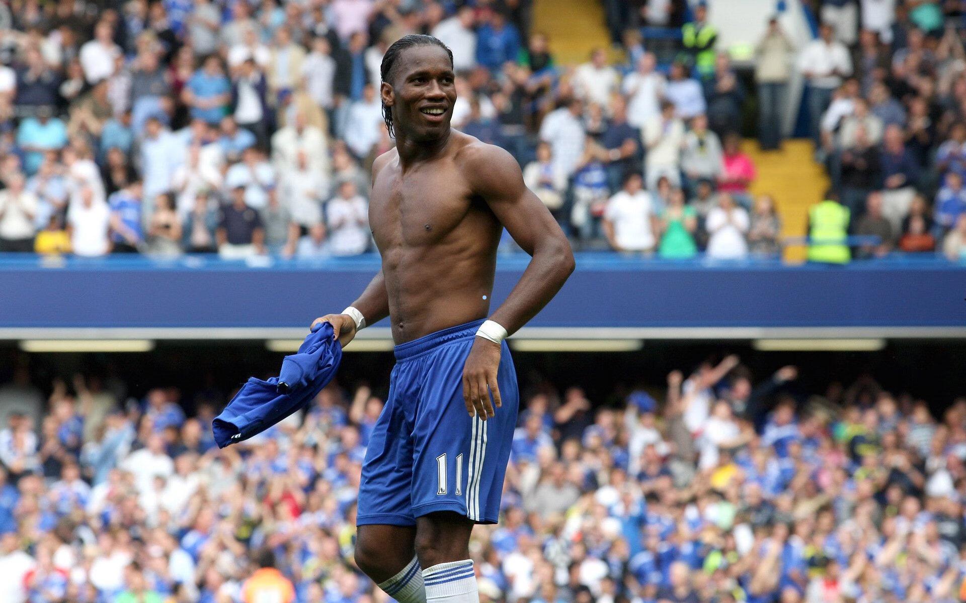 曼联闪电战！截胡阿森纳猎物年轻中锋伊戈尔·泰约恩，卡塞米罗接巴西两年合约或告别英超